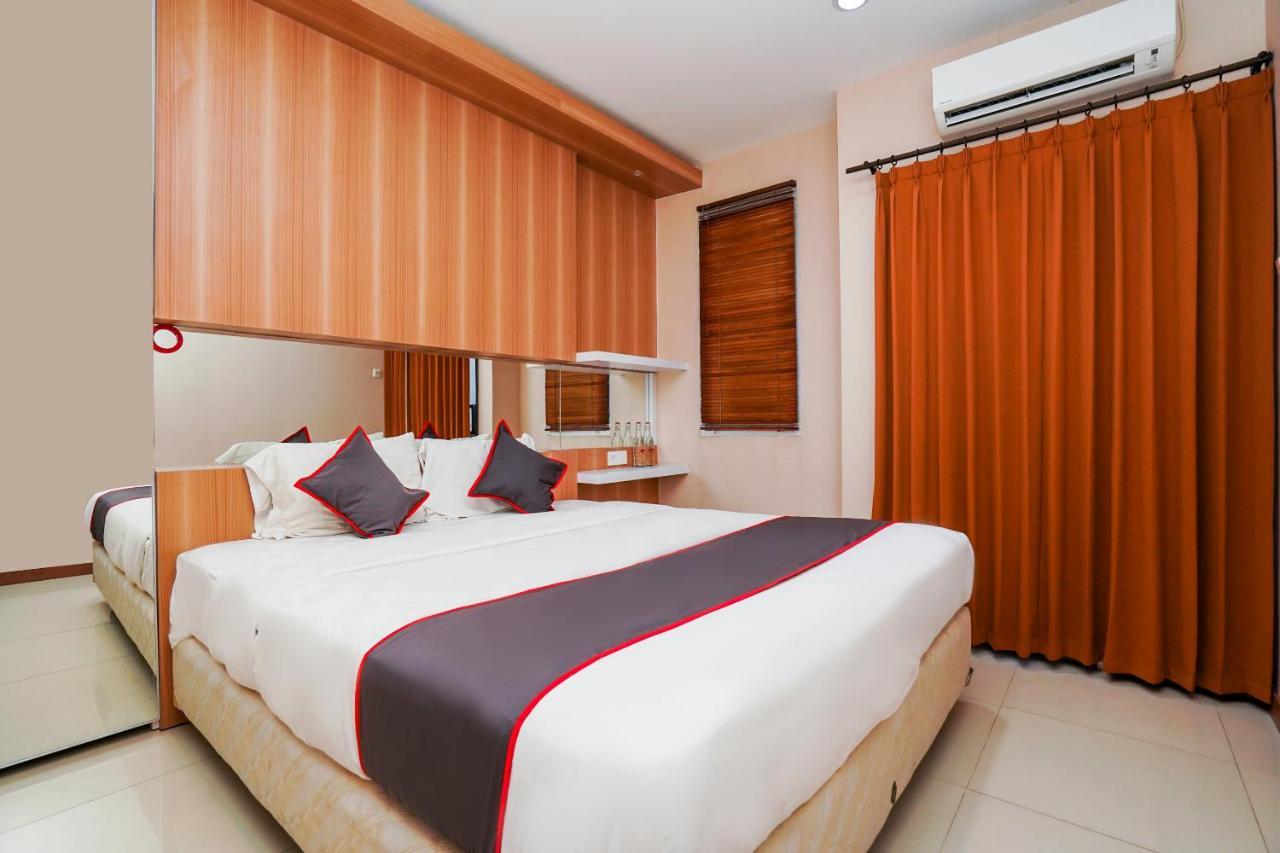 Collection O 29 Twin Tower Hotel Surabaya Exterior foto